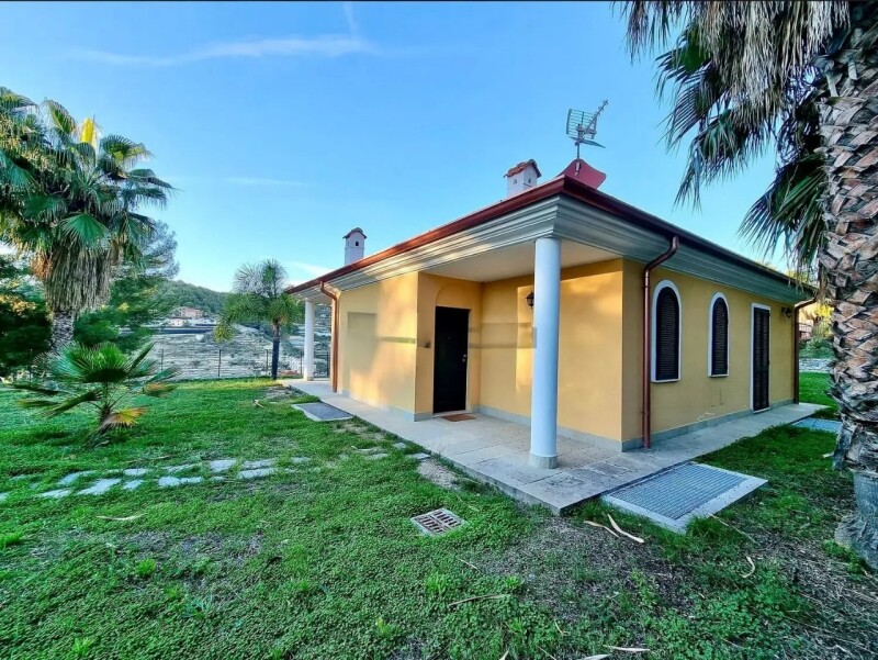 Unifamiliare Casa singola a Bordighera 10