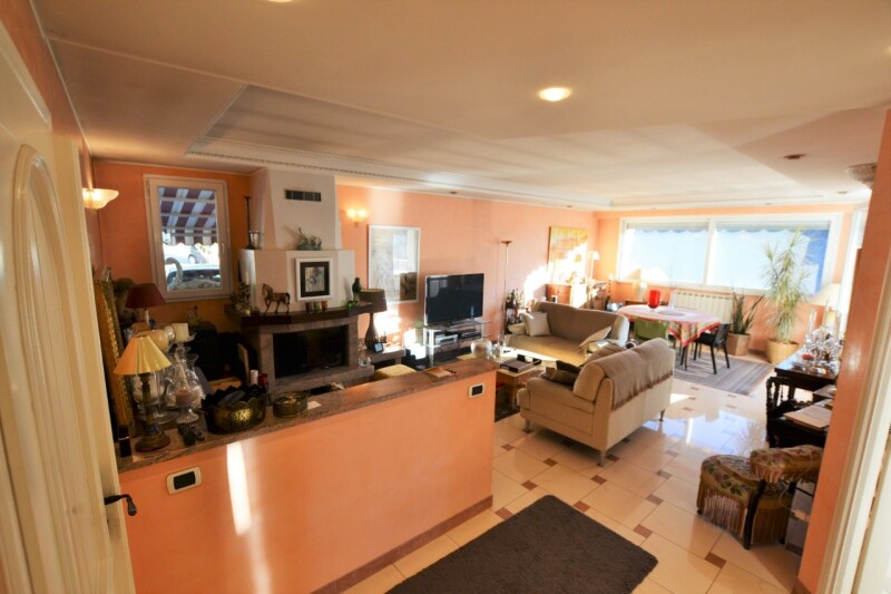 Unifamiliare Villa a Soldano 24