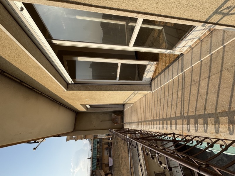 LARGE THREE-ROOM APARTMENT WITH SEA VIEW - TWO BALCONIES - CENTRAL LOCATION WITH RENOVATION PROJECT 7