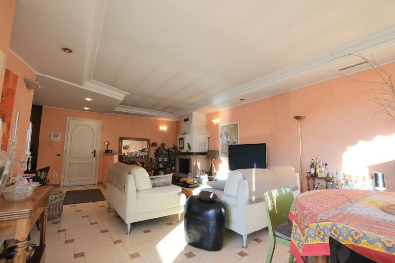 Unifamiliare Villa a Soldano 22