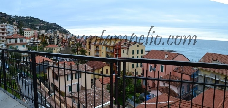 Attico mansarda a Ospedaletti 5