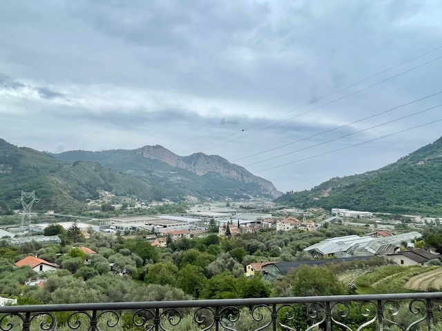 Unifamiliare Villa a Ventimiglia 21