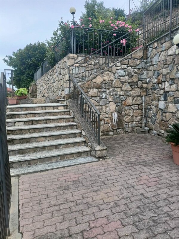 Unifamiliare Casa singola a Camporosso 24