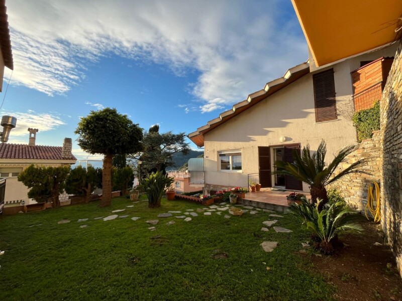 Unifamiliare Villa a Vallecrosia 1