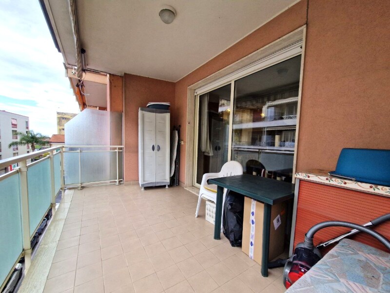 Appartamento a Vallecrosia 3