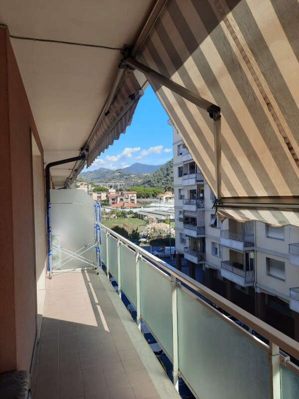 Appartamento a Vallecrosia 1