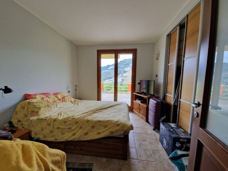 VILLA  a 10 minuti dal mare e da Bordighera 34