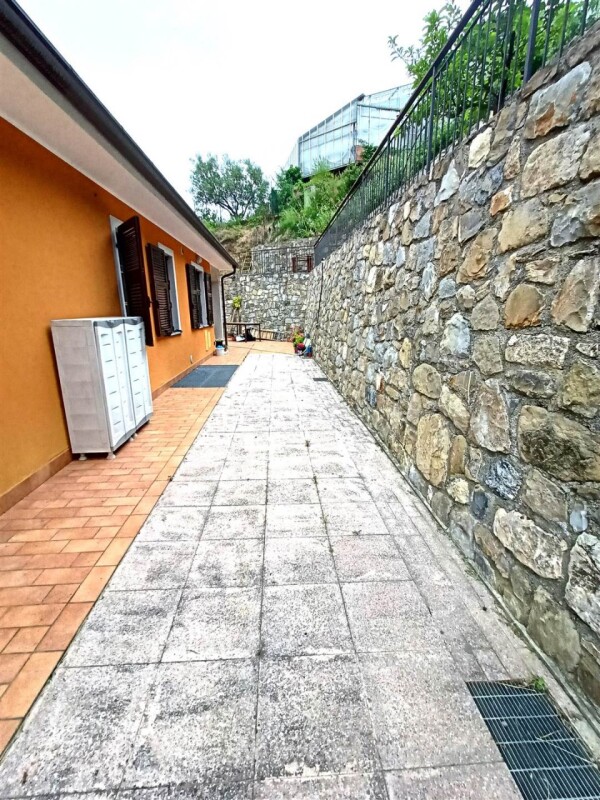 Unifamiliare Casa singola a Camporosso 13