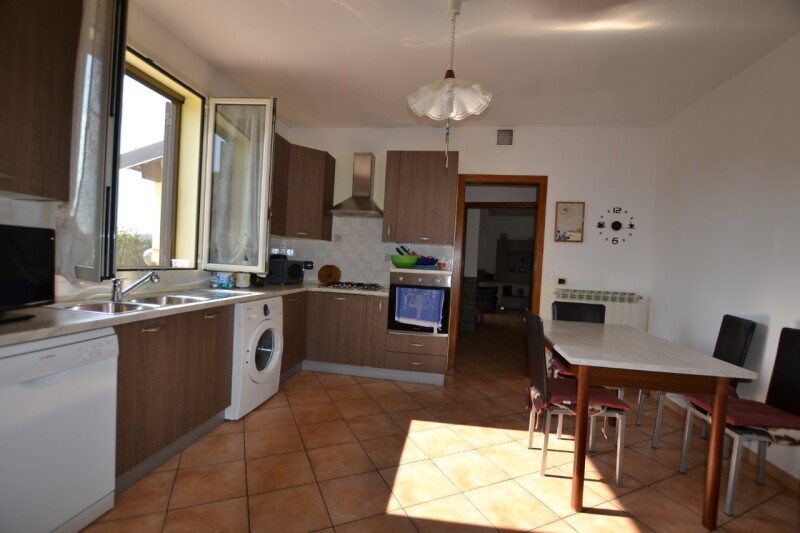Unifamiliare Casa singola a San Biagio della Cima 11